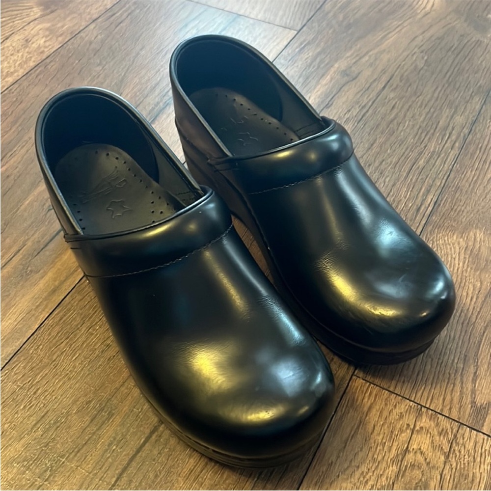 Dansko black clogs size 39